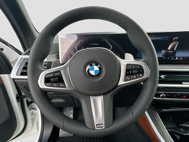 New 2026 White BMW sDrive40i image 7