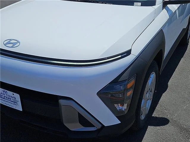 New 2027 Atlas White Hyundai SE image 7