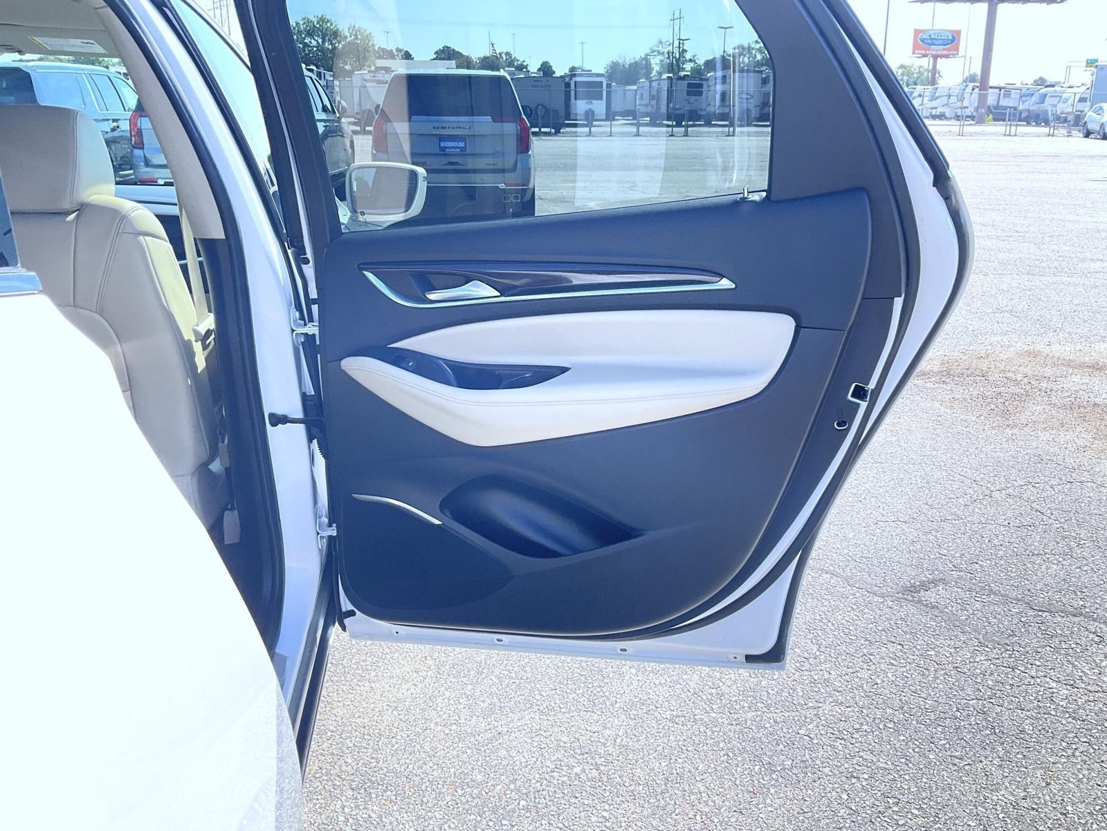 2020 Buick Enclave Premium - Photo 17