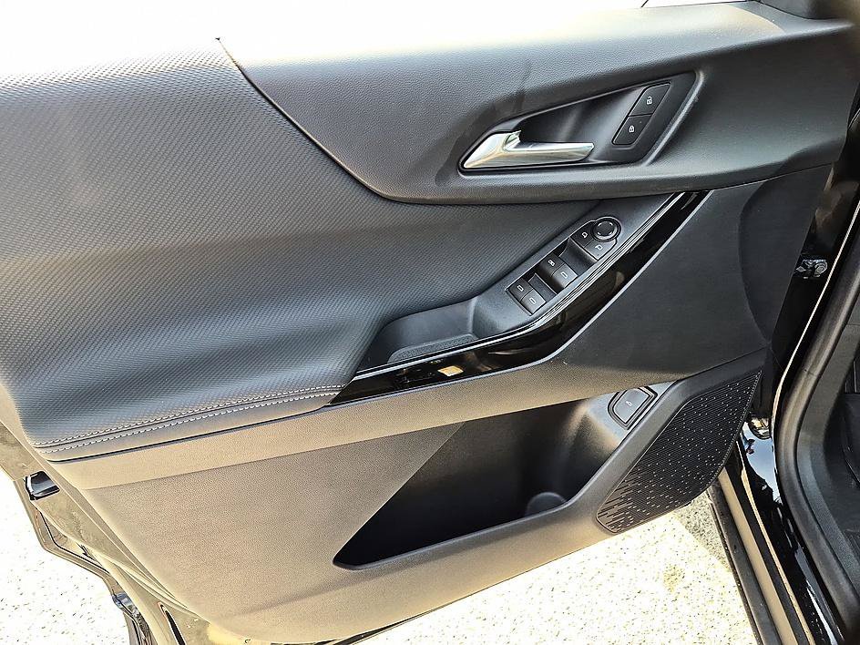 New 2026 Mosaic Black Metallic Chevrolet LT image 12