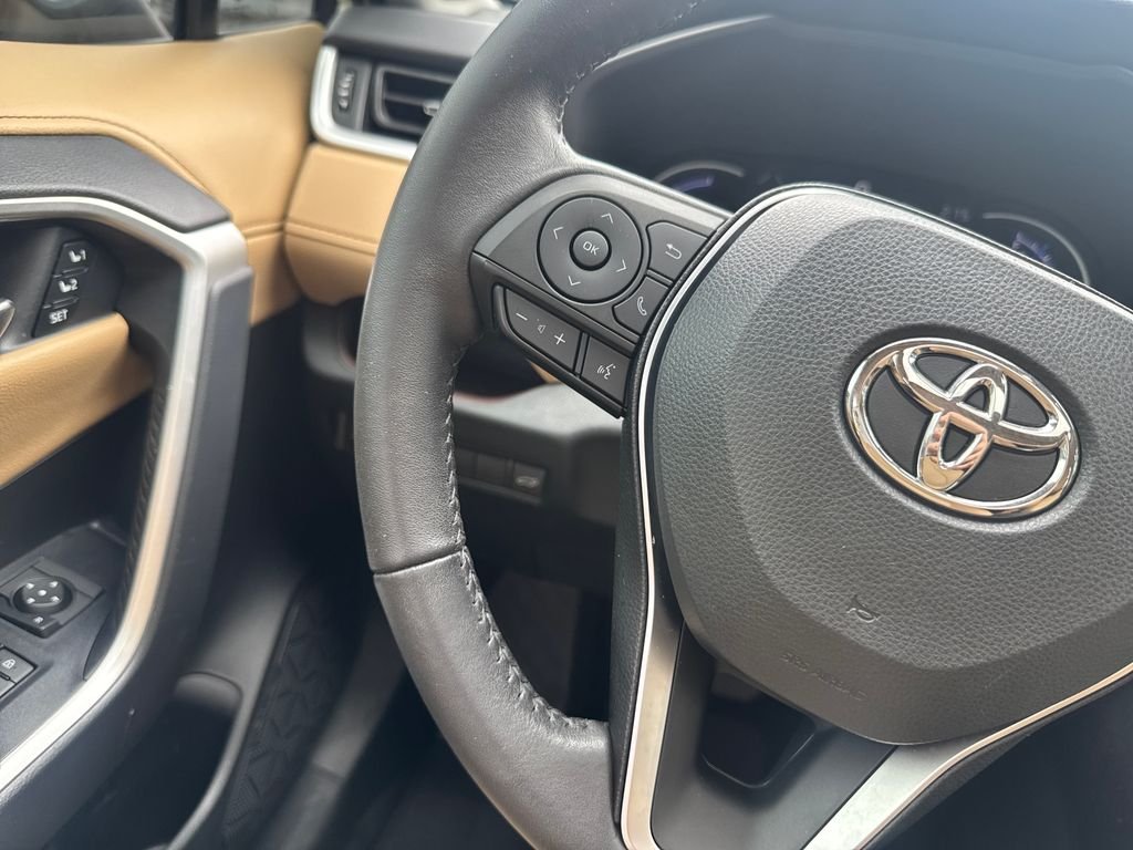 Used 2022 White Toyota Limited image 26
