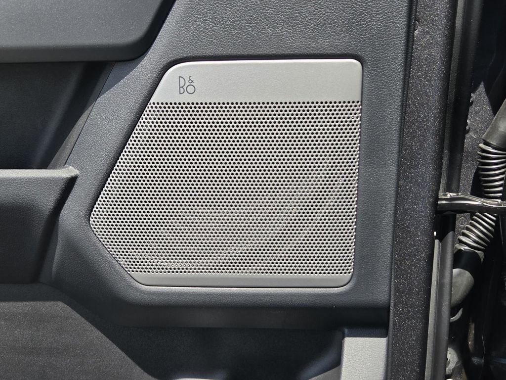 New 2026 Carbonized Gray Metallic Ford F-250® Lariat® image 16