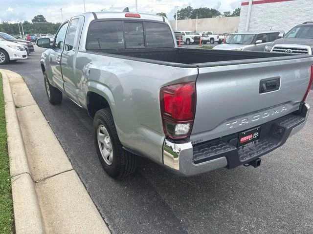 Certified Used 2022 Silver Toyota SR5 image 5