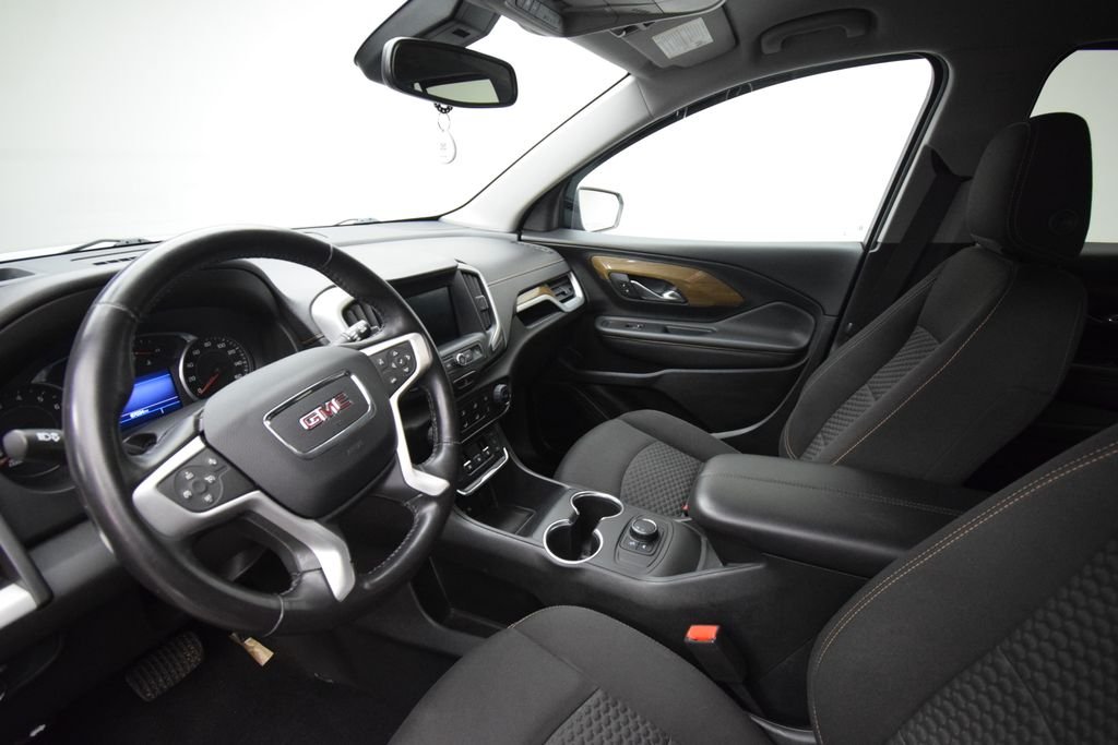 Used 2020 Gray GMC SLE image 7