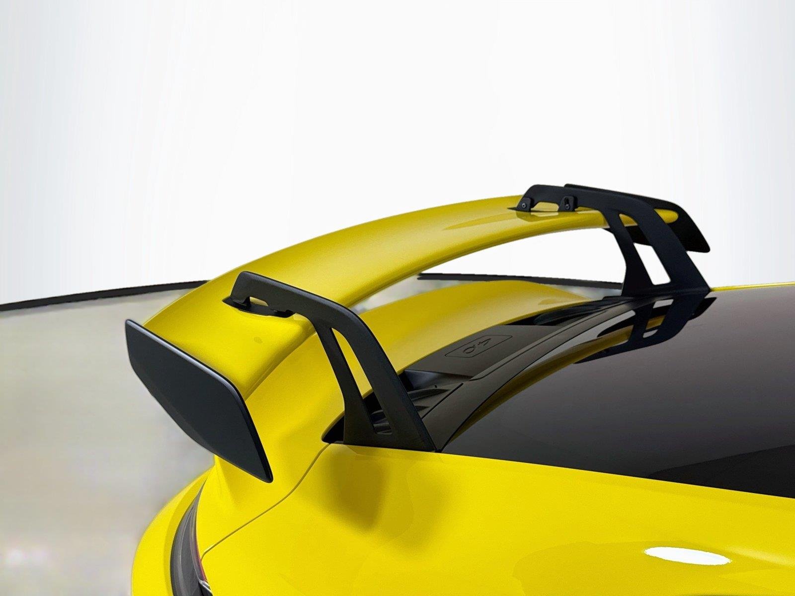 Used 2022 Racing Yellow Porsche GT3 | PCCB | PDLS+ | Matte Carbon Trim | Exclusive Design Taillights image 33
