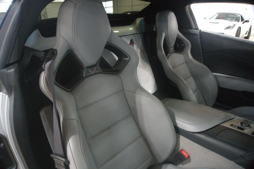 Used 2014 Blade Silver Metallic Chevrolet Stingray image 44