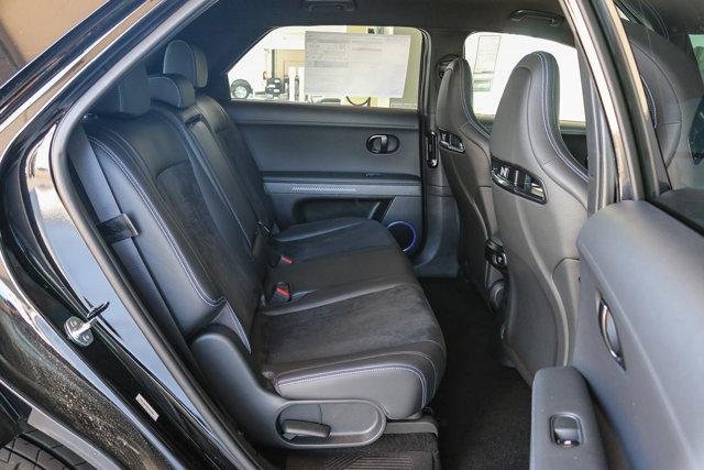 2025 Hyundai IONIQ 5 N - Photo 17