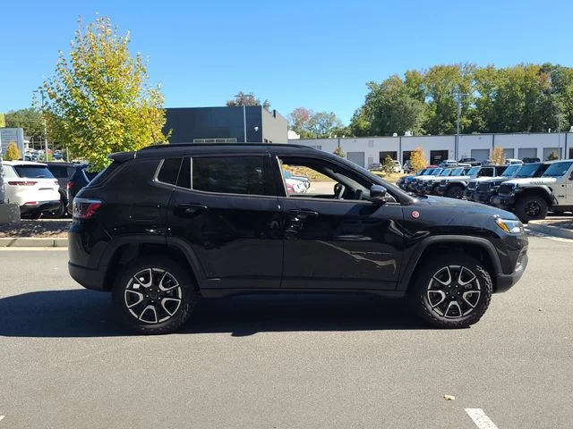 2026 Jeep Compass Trailhawk - Photo 17
