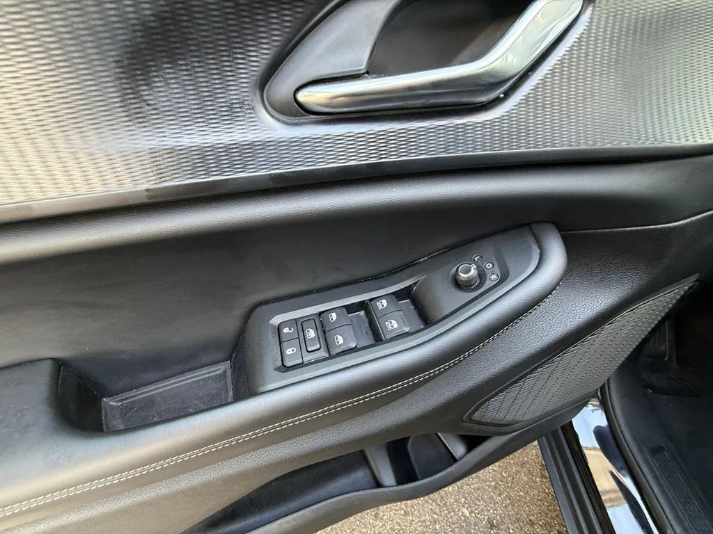 2025 Jeep Grand Cherokee Altitude - Photo 11