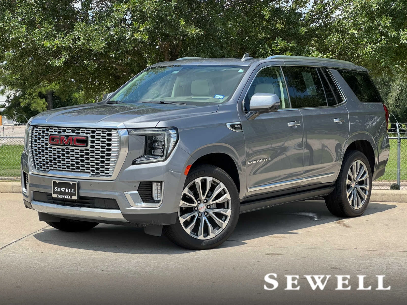 2021 GMC Yukon 2WD Denali's photo