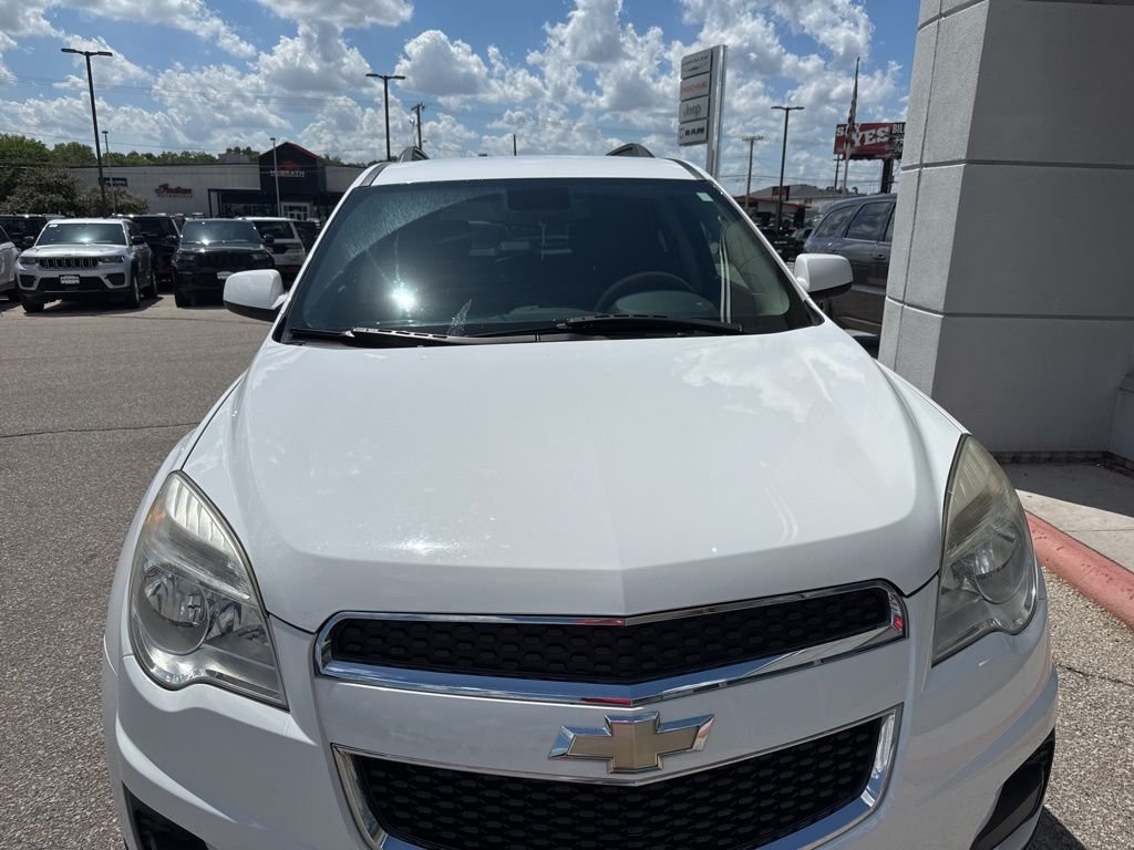 Used 2015 White Chevrolet LT image 2
