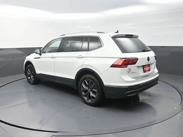 Used 2022 White Volkswagen 2.0T SE image 6