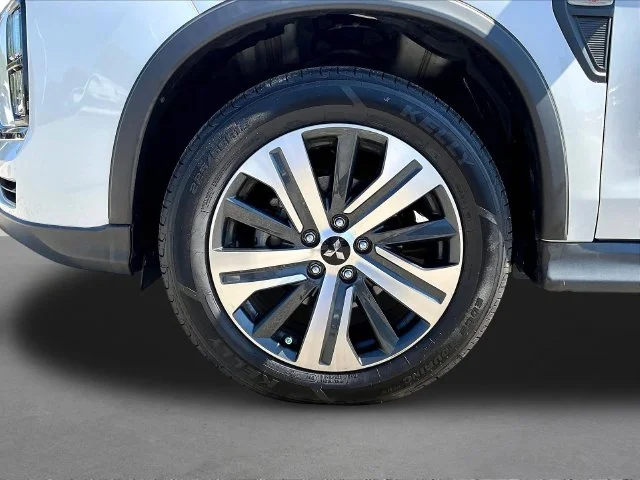 Used 2021 White Mitsubishi 2.0 ES image 35