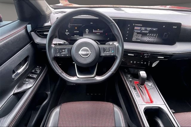 Used 2025 Red Nissan SR image 5
