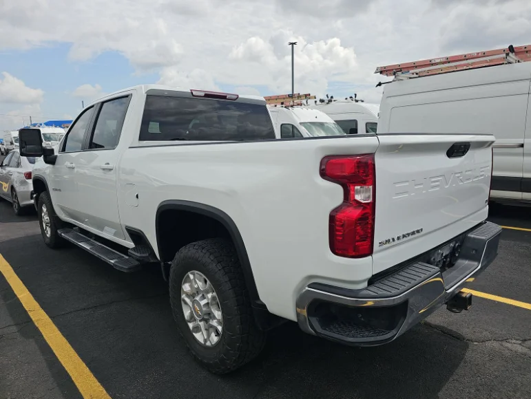 Used 2024 White Chevrolet LT image 6