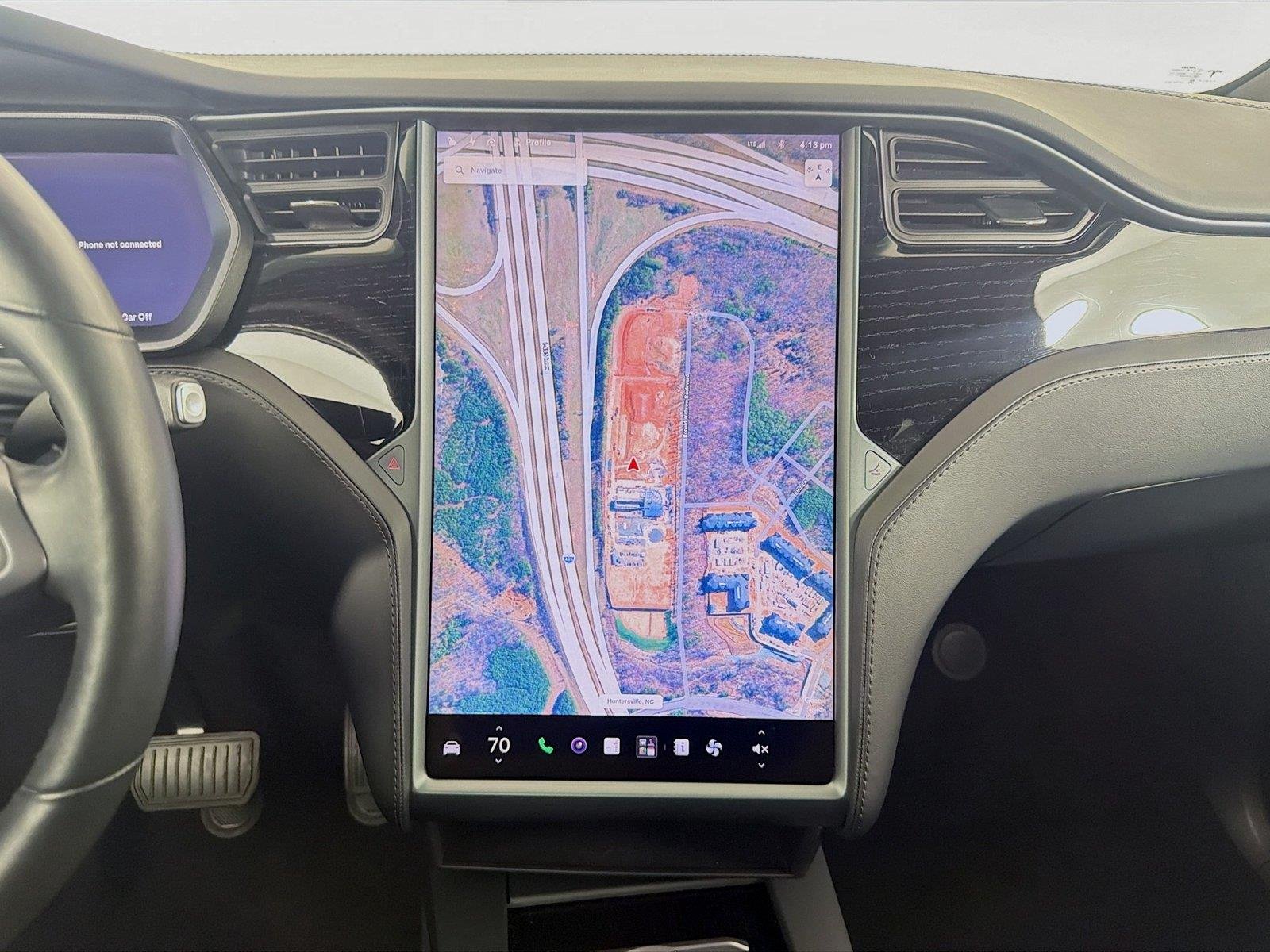 Used 2018  Tesla 100D image 16