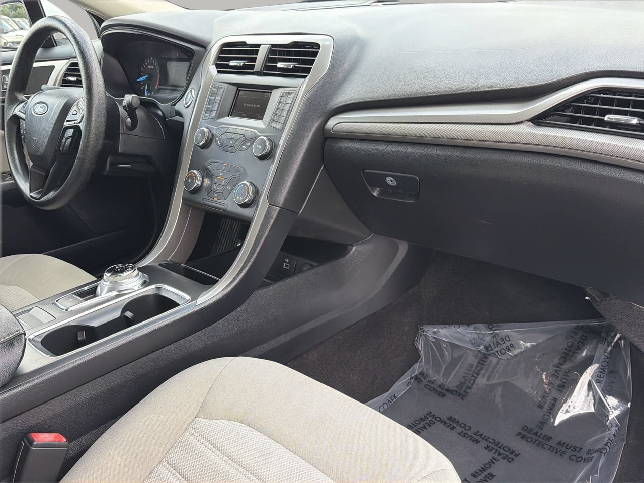 Used 2019 Oxford White Ford S image 11