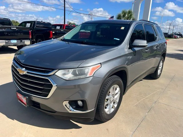 Used 2019 Gray Chevrolet LT image 3