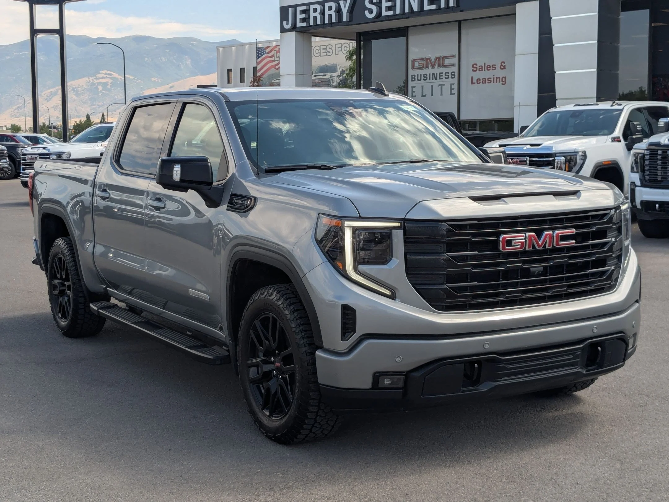 Used 2024 Sterling Metallic GMC Elevation image 8