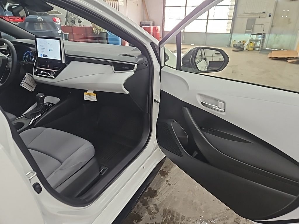 2026 Toyota Corolla SE - Photo 34