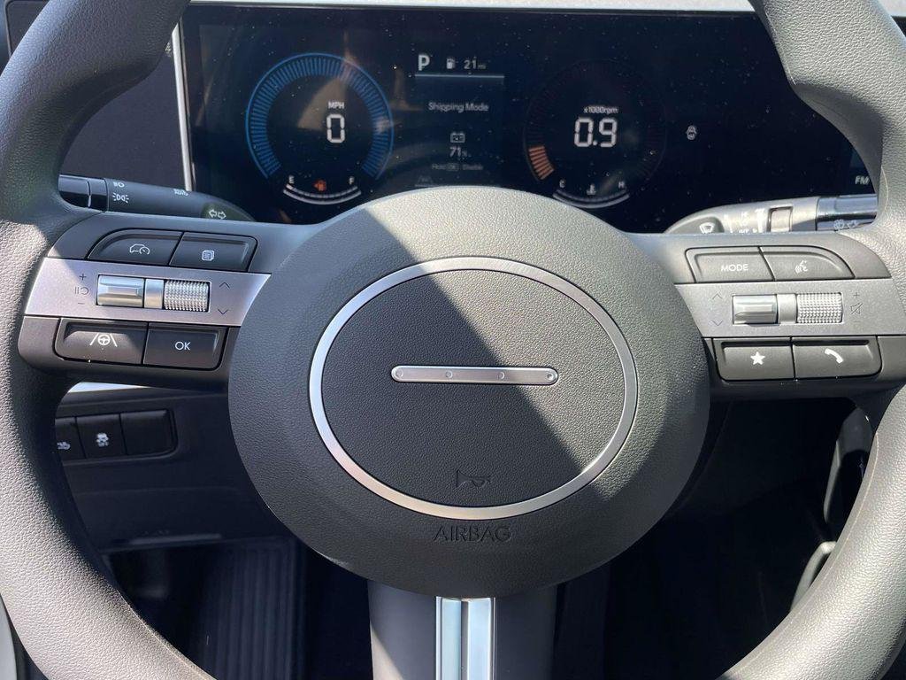 New 2026 White Hyundai SEL FWD image 47