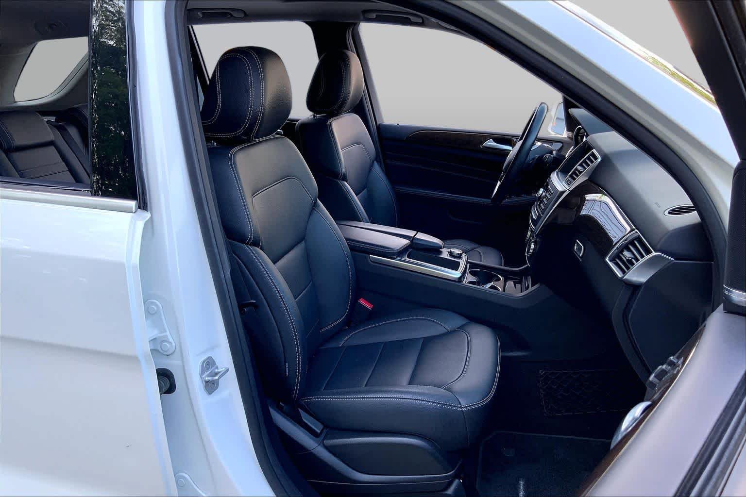 Pre-Owned 2015 Mercedes-Benz ML 350