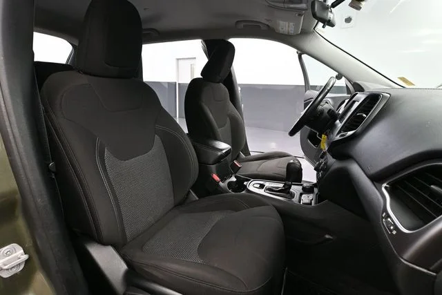 2019 Jeep Cherokee Latitude - Photo 42