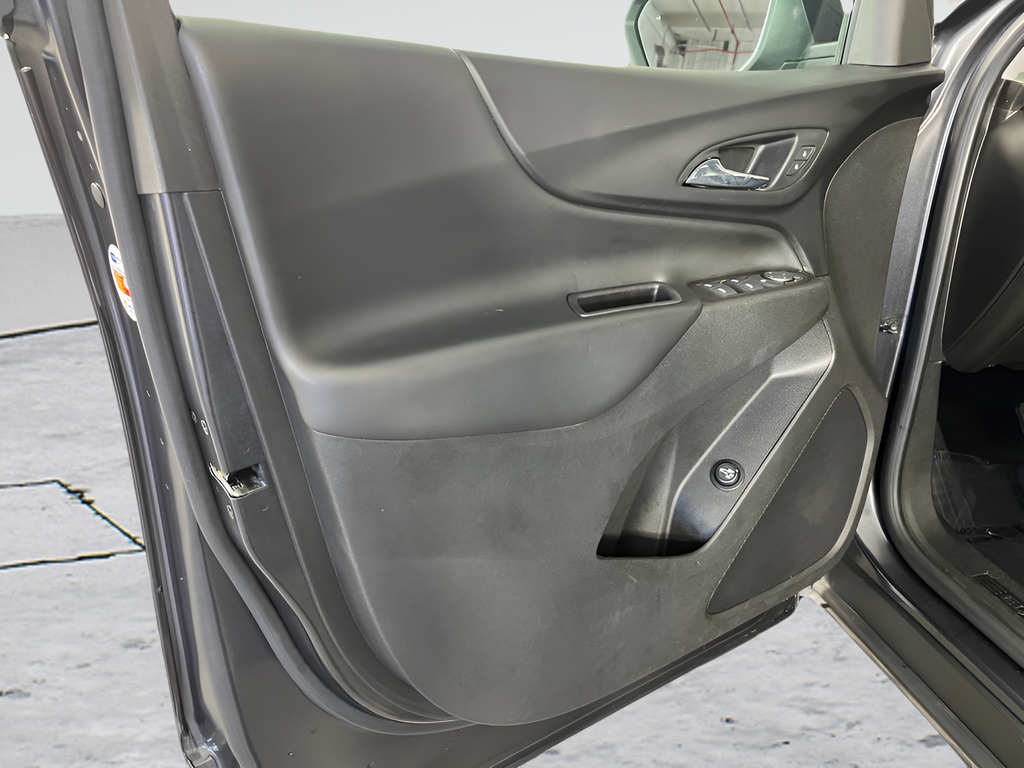 Used 2022 Gray Chevrolet LT image 9