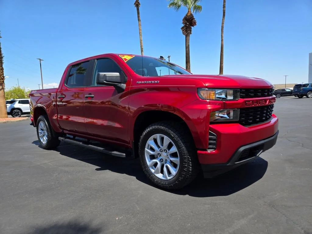 Used 2022 Cherry Red Tintcoat Chevrolet Custom image 1