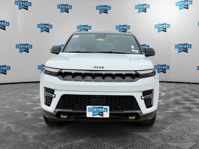 New 2026 Bright White Clear-Coat Exterior Paint Jeep Series III image 8