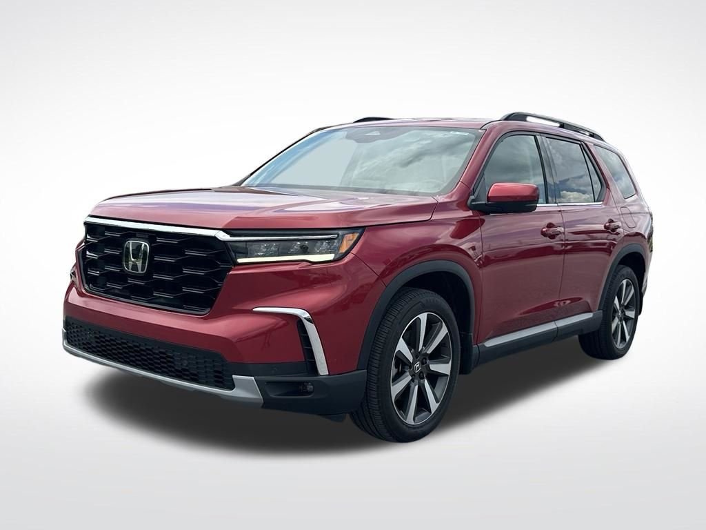 Used 2024  Honda Touring image 2