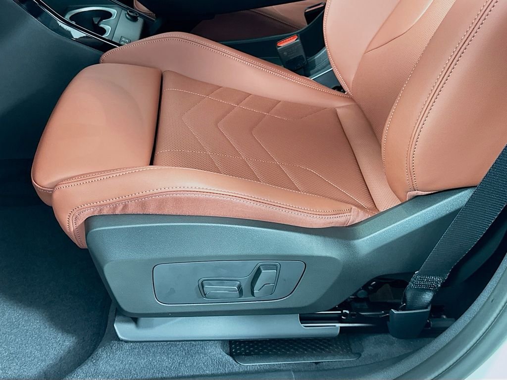 New 2026 Alpine White BMW xDrive28i image 21