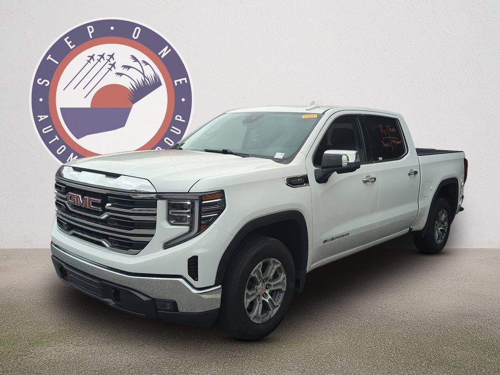 Used 2024 White GMC SLT image 2