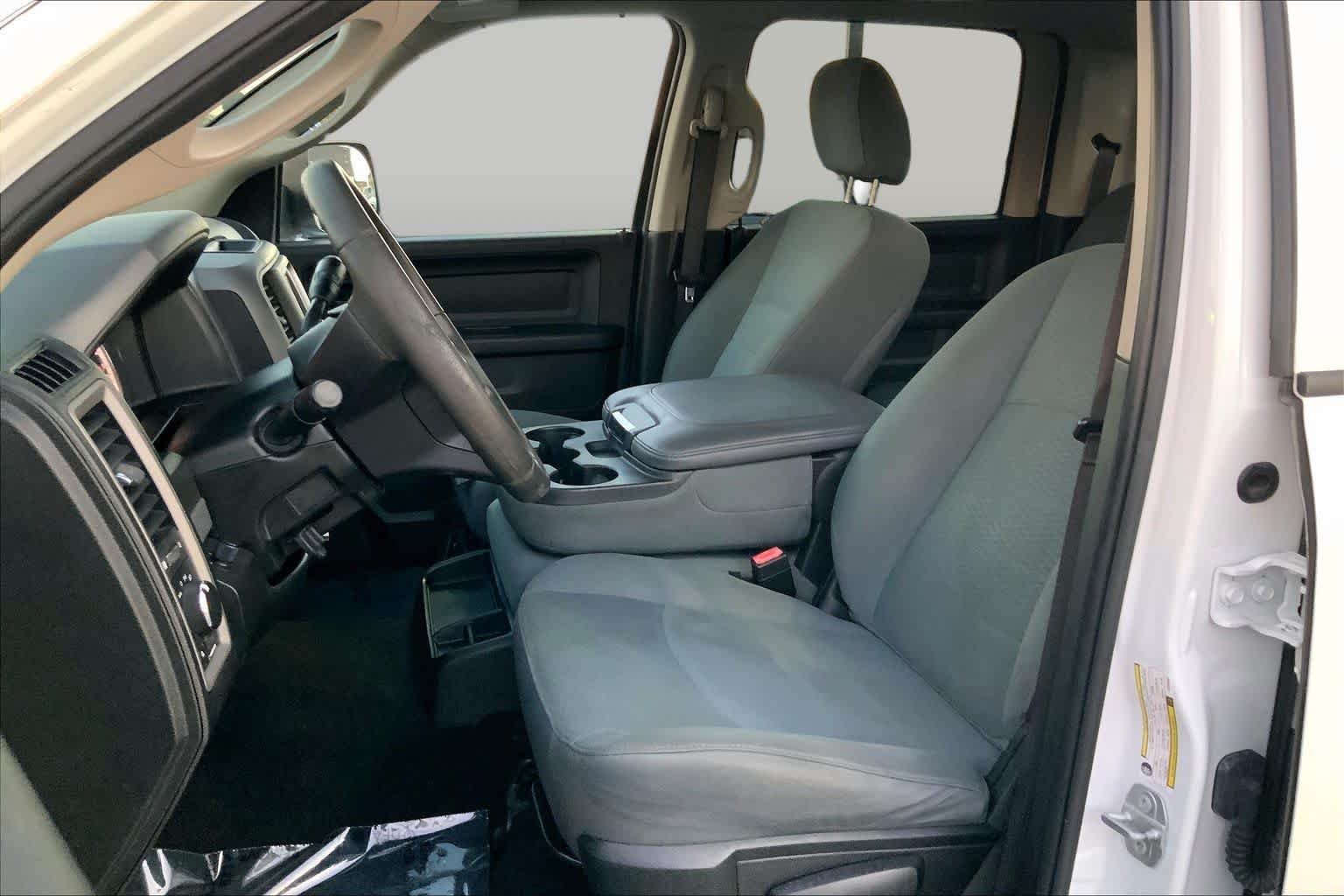 Used 2018 Bright White Clearcoat Ram Tradesman image 8