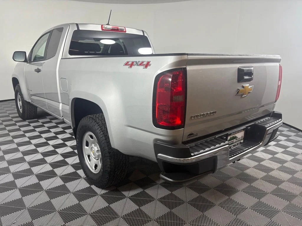 Used 2018 Silver Chevrolet Work Truck image 11