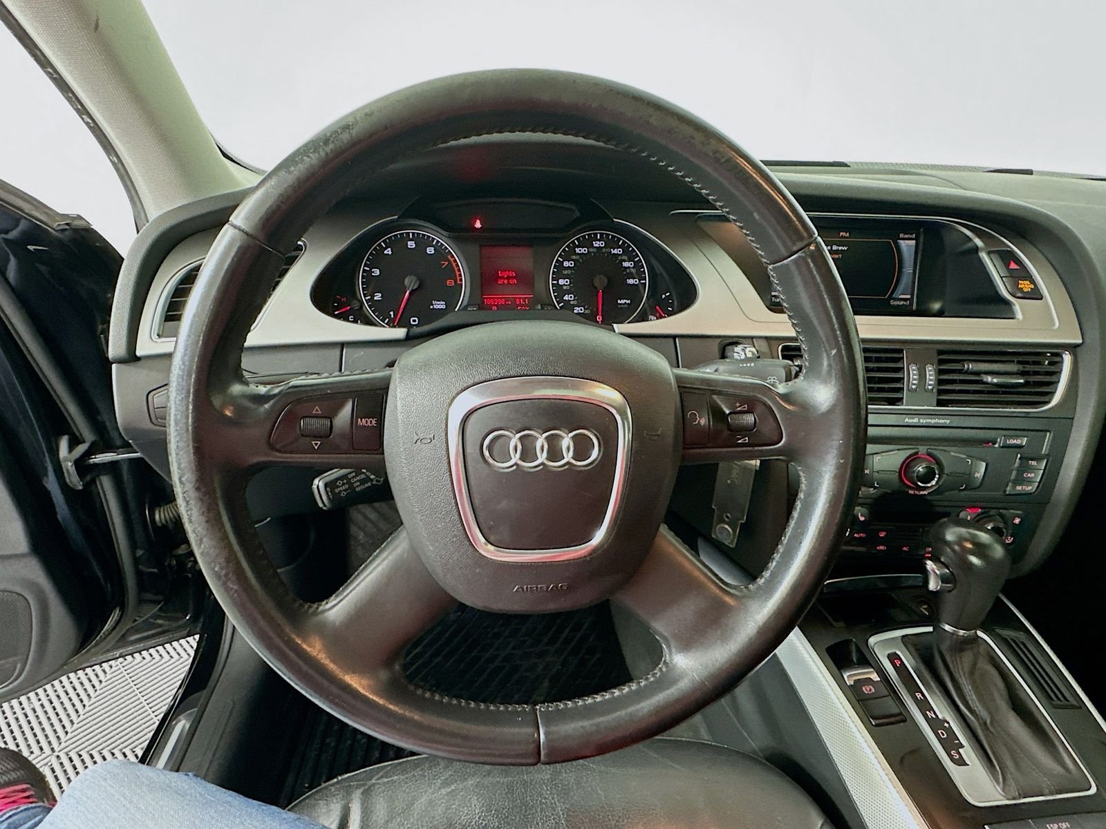 Used 2009 Brilliant Black Audi 2.0T Premium image 10