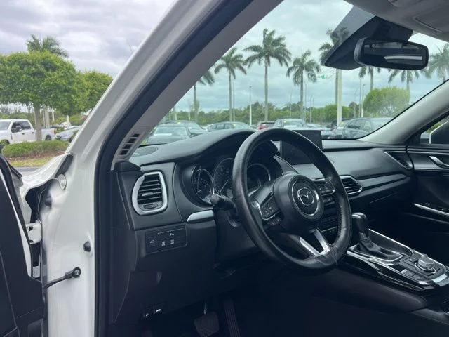 Used 2020 White Mazda Touring image 26