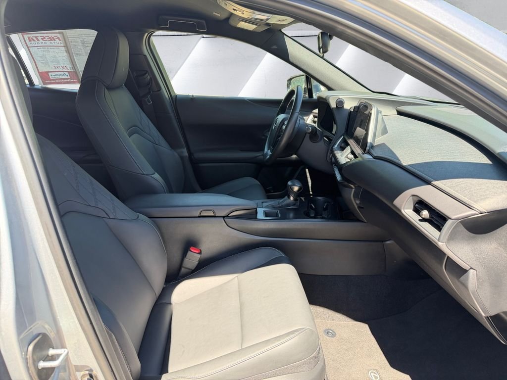 Used 2024 Silver Lexus 250h Base image 13