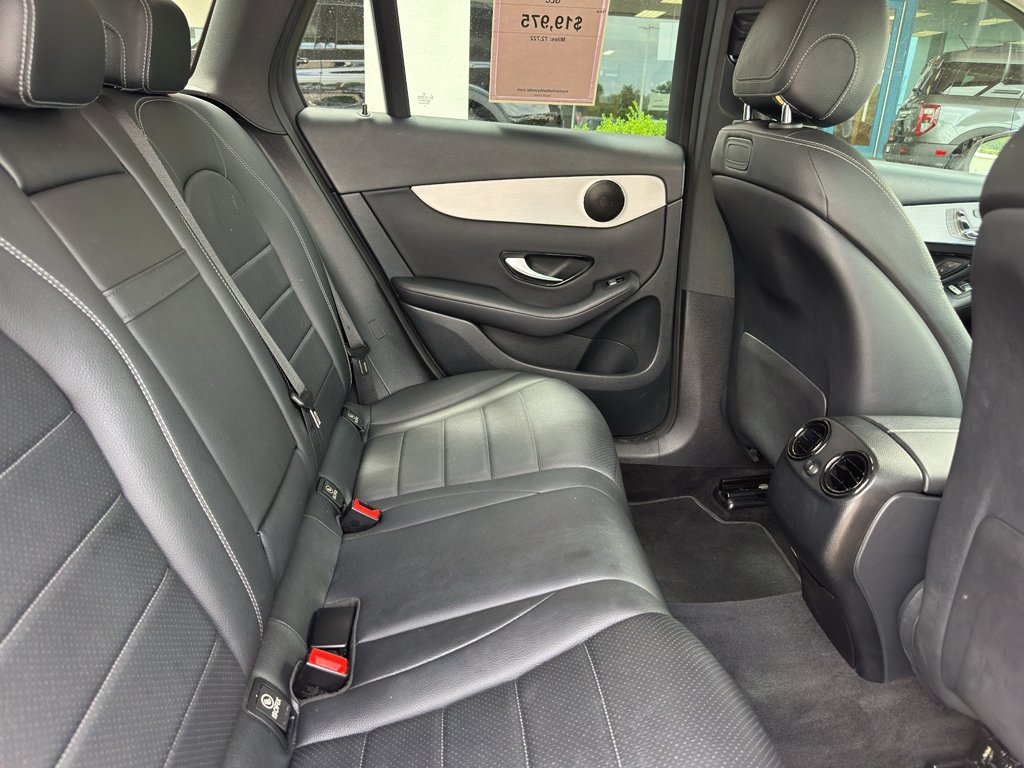 Used 2019 Polar White Mercedes-Benz 300 image 31