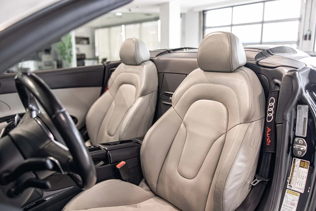 Used 2012 Blue Audi 5.2 image 18