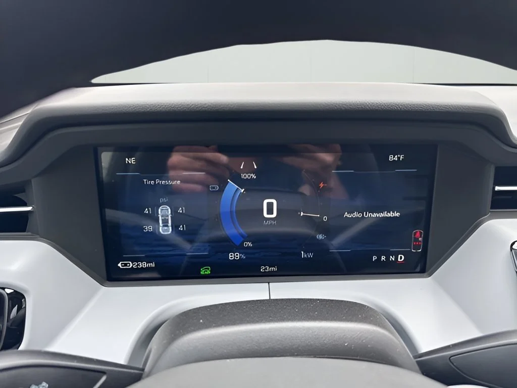 New 2027 Mosaic Black Metallic Chevrolet LT image 25
