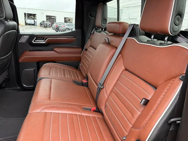Used 2024 Silver GMC Denali Ultimate image 22