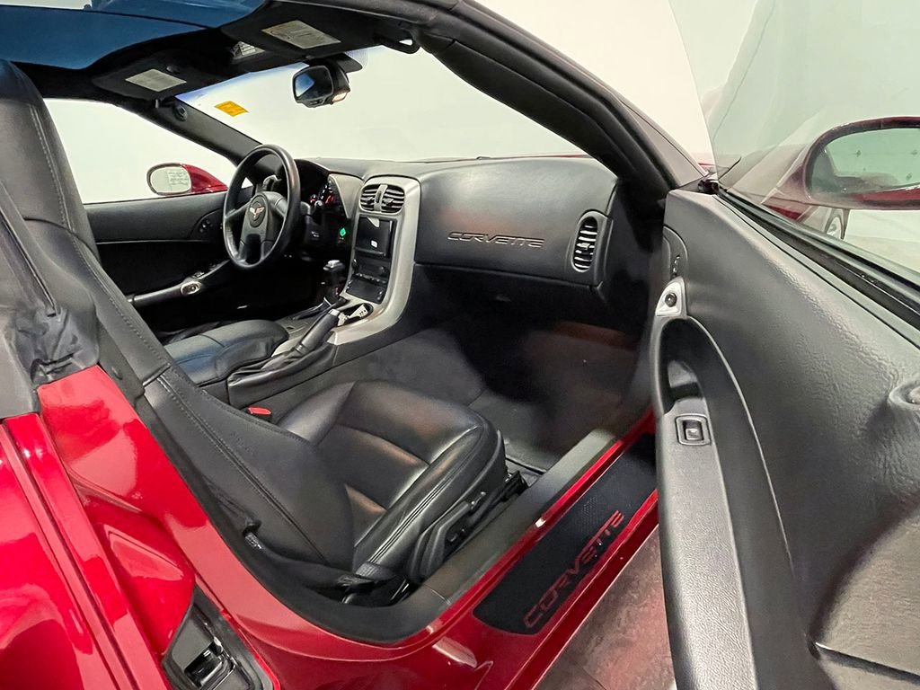 Used 2005 Magnetic Red Metallic Chevrolet NA image 40