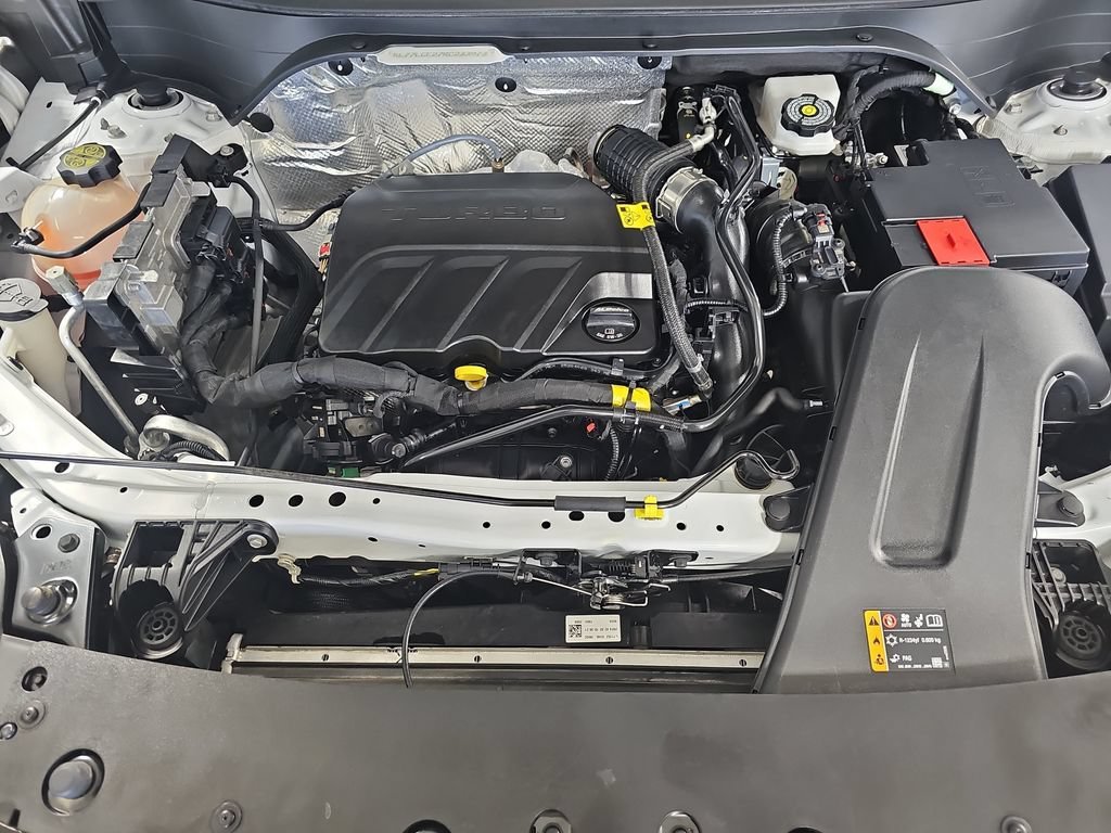 Certified Used 2024 Summit White Chevrolet 1RS image 34