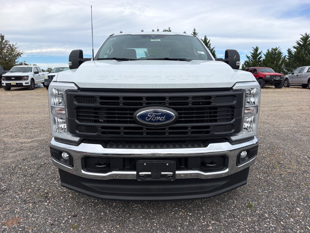 New 2026 Oxford White Ford F-250® XL image 2