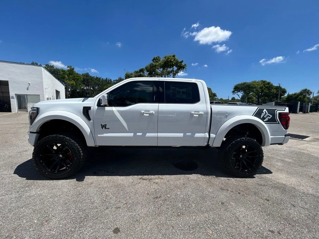 New 2026 Oxford White Ford Lariat image 7