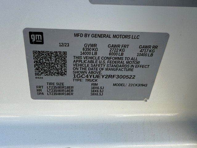 Used 2024 Summit White Chevrolet LTZ image 25