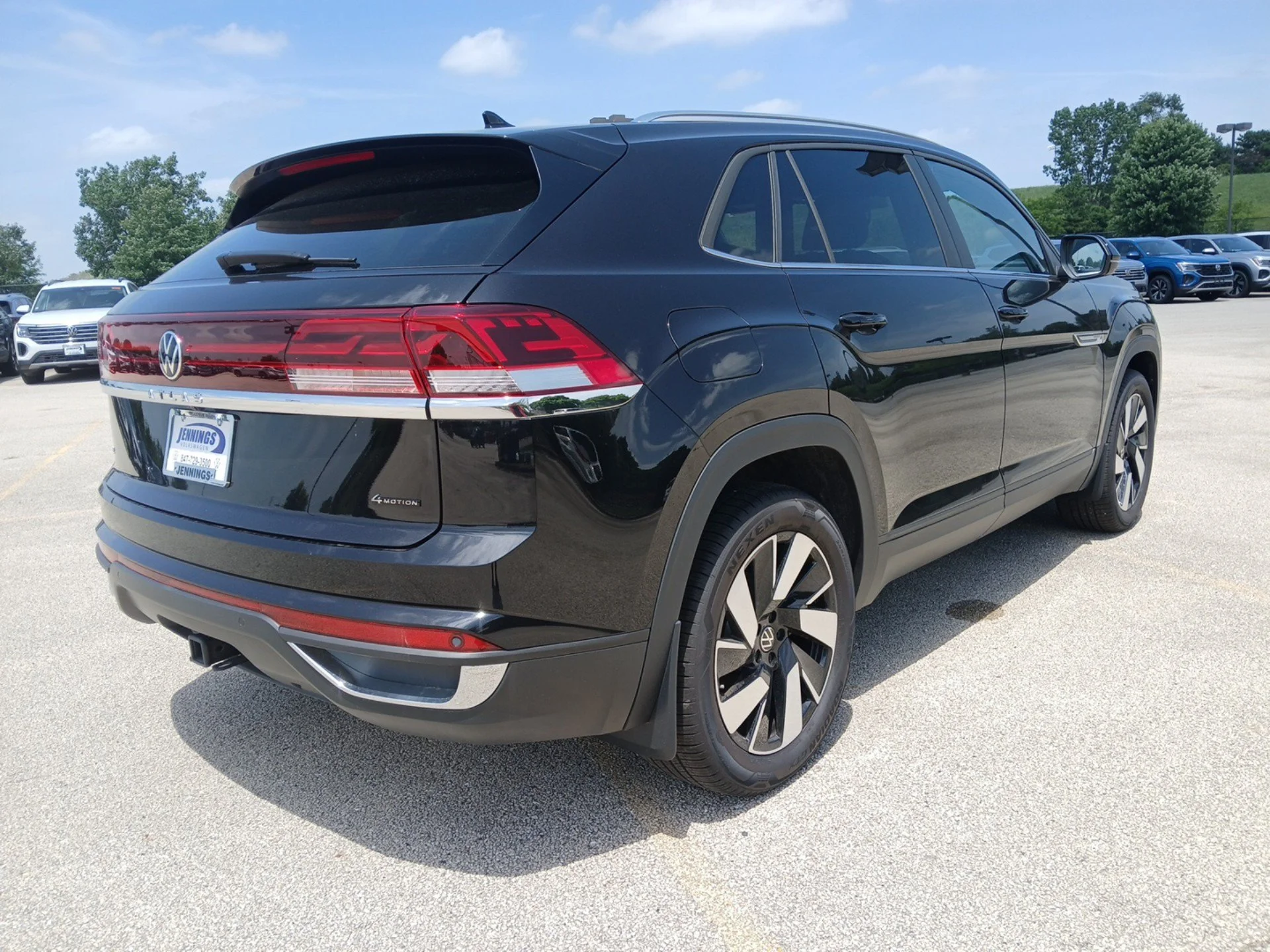2026 Volkswagen Atlas Cross Sport SE w/Tech - Photo 4