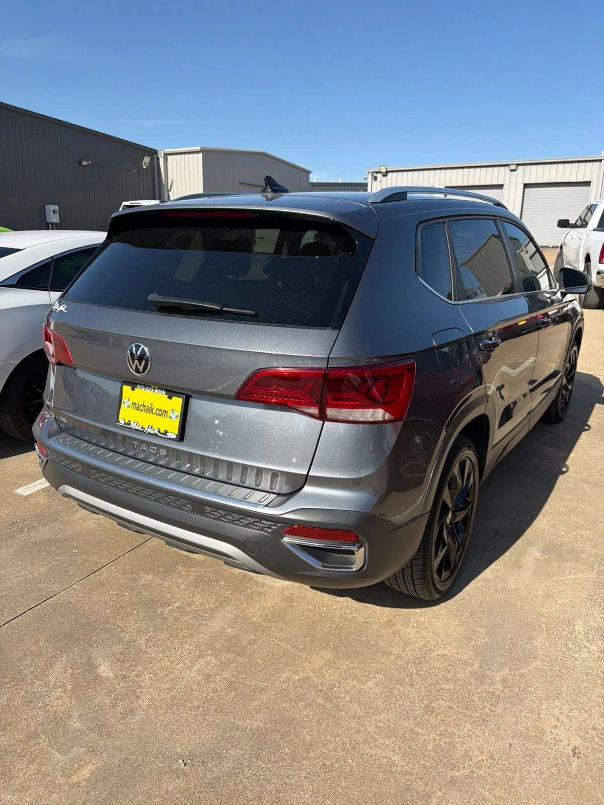 Used 2022 Gray Volkswagen 1.5T SE image 2
