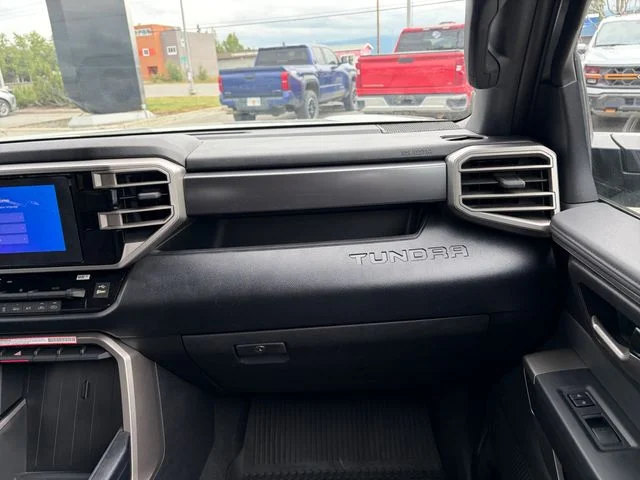 Used 2025  Toyota SR5 image 20